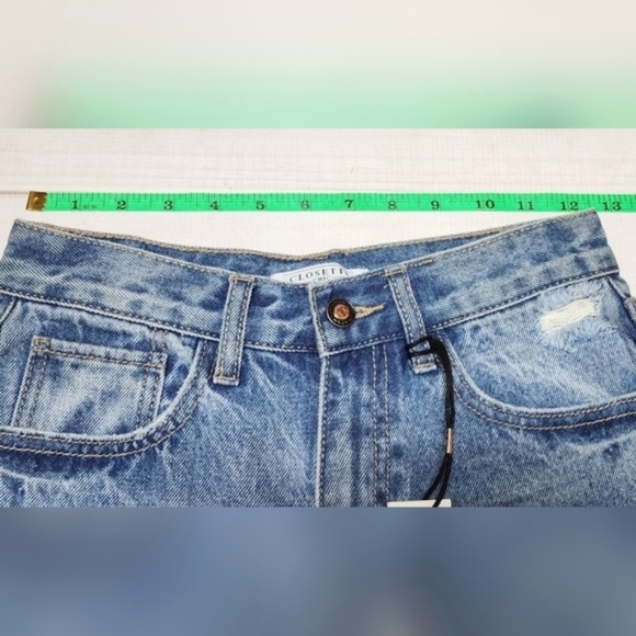 NWT Ontwelfth / Closette Chic Women's Cut Raw Edge Distressed Jeans Size 25 - Picture 4 of 8